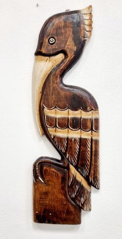 Dřevěná socha pelikán, nástěnná,60 m